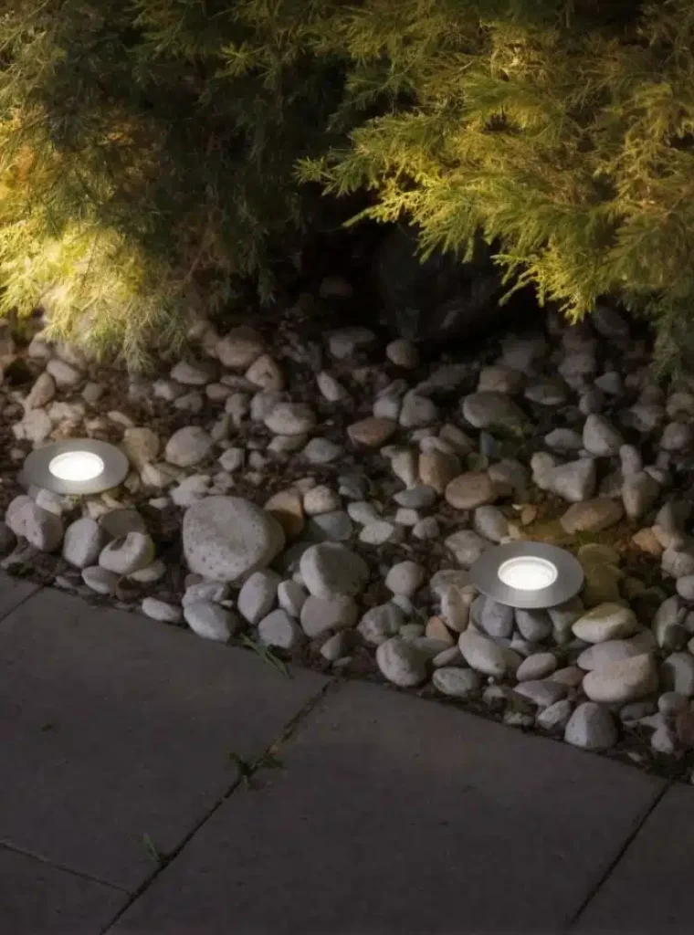 PhotoReal_InGround_Frosted_Lens_Lights_in_ground_0